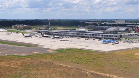 Brussels South Charleroi Airport (CRL/EBCI)